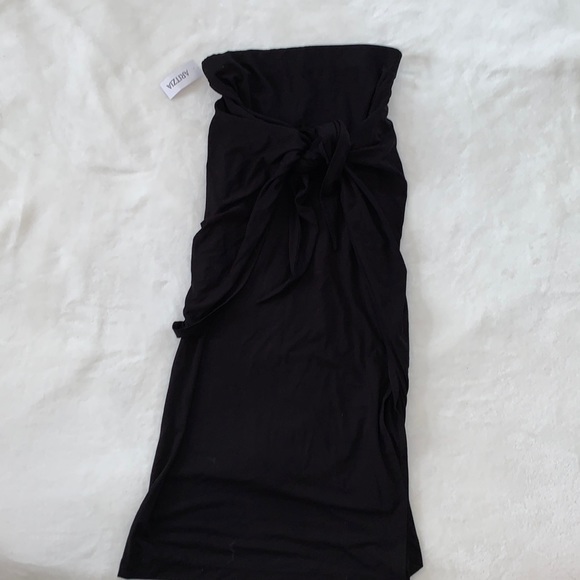 Aritzia Wrap Skirt - Picture 1 of 2